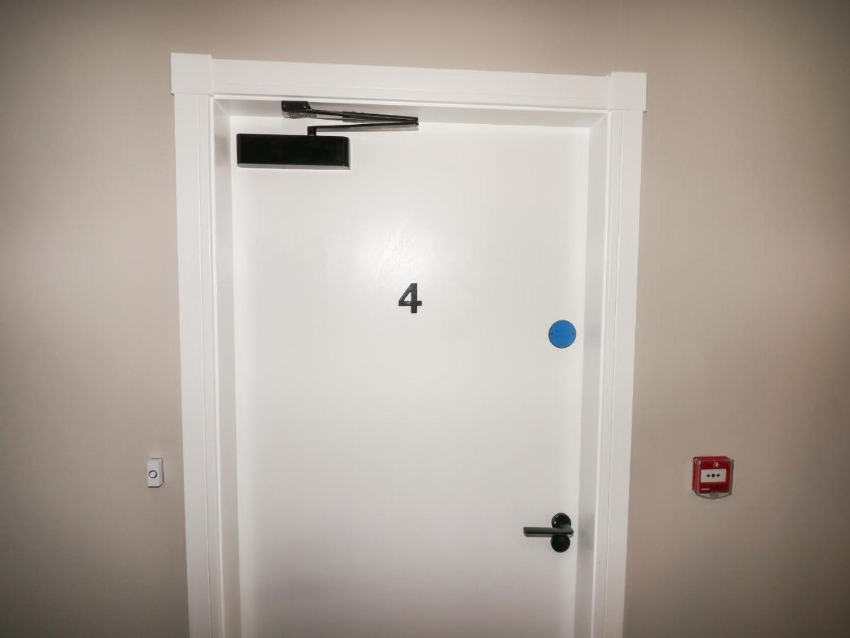 The Poppy Fields Abode Apartment Rhyl Bagian luar foto
