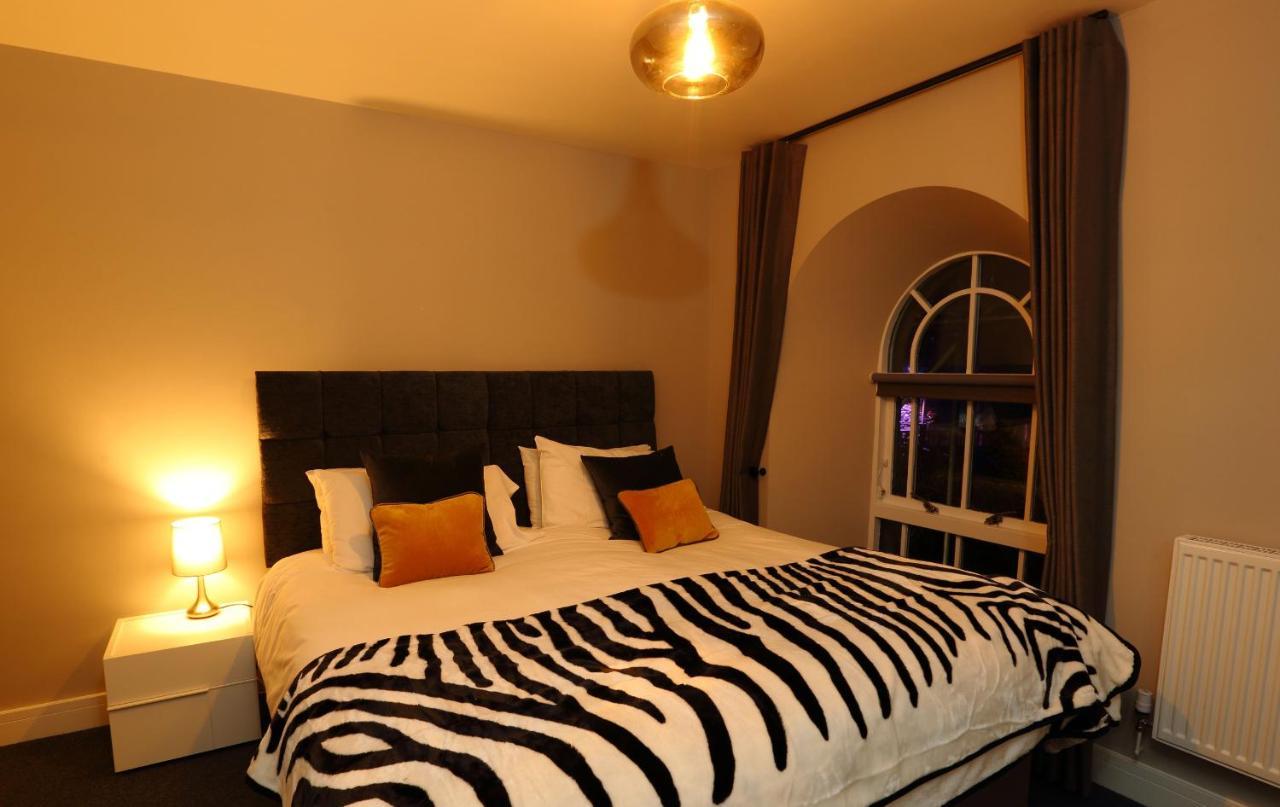 The Poppy Fields Abode Apartment Rhyl Bagian luar foto